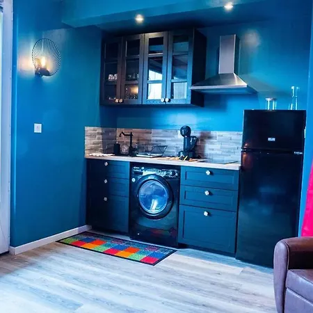 アパート The Colored Cocoon Aux Minimes ! Parking ! 2 Balcons ! トゥールーズ